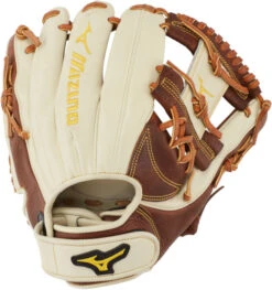 11.5 Inch Mizuno Classic Pro Soft GCF1150F3 Women's Fastpitch Softball Glove 312772
