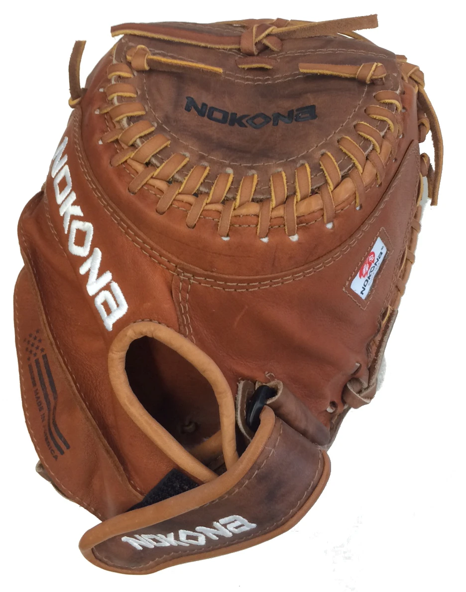 32.5 Inch Nokona Buckaroo Fastpitch Series CM275K Softball Catcher's Glove 1 32.5 Inch Nokona Buckaroo Fastpitch Series CM275K Softball Catcher's Glove